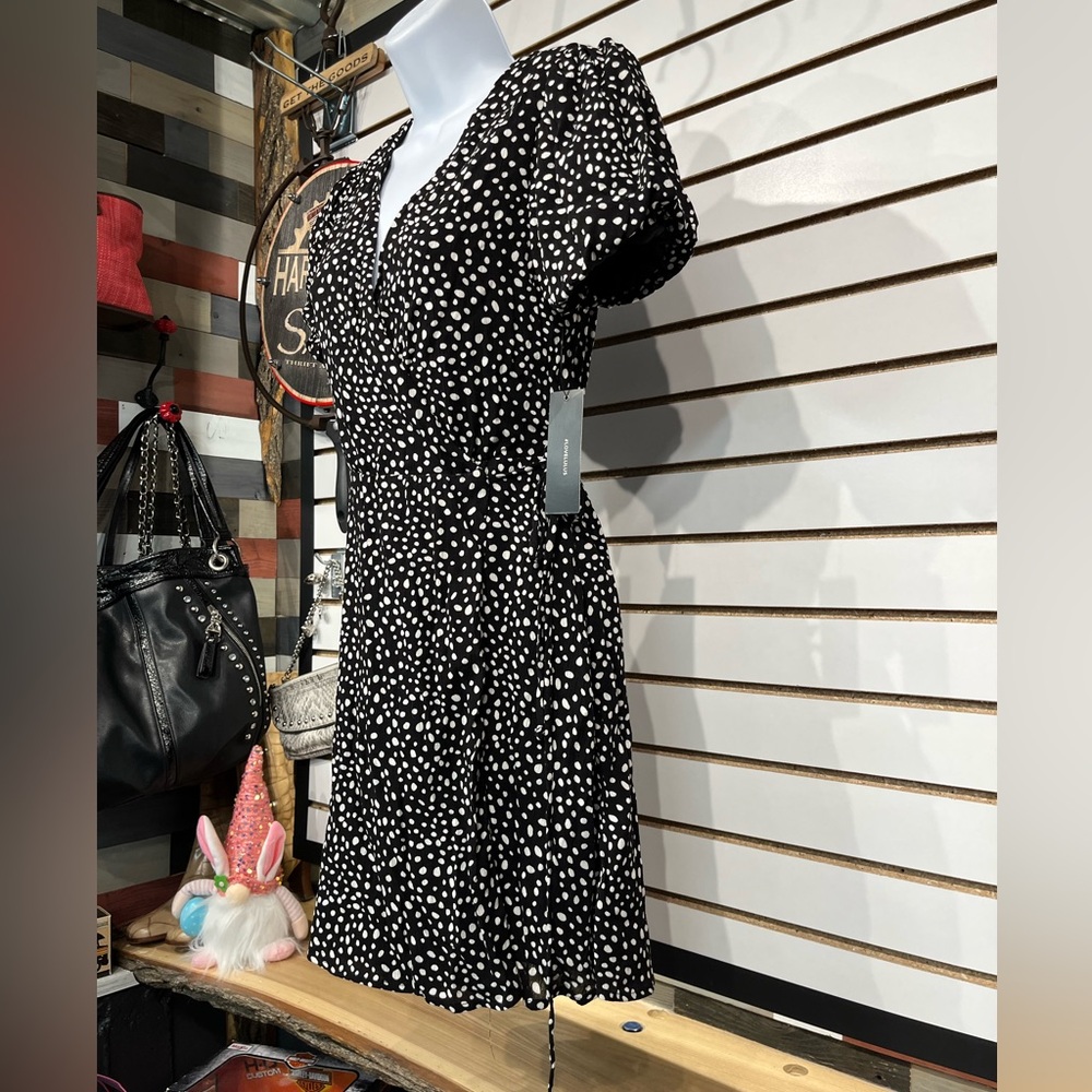 Lulus mini wrap dress size XS - Picture 3 of 9